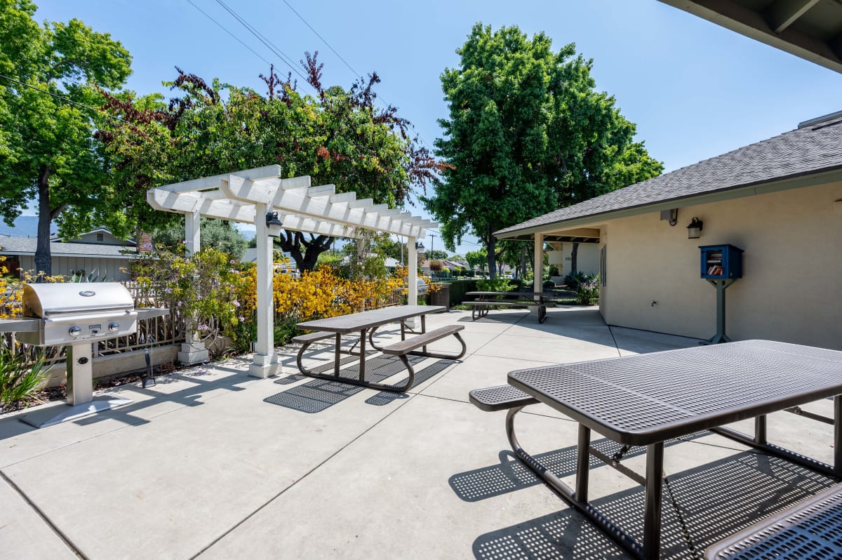 Goleta, CA Apartments Encina Meadows Photo Gallery